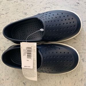 Gap navy water shoes size 7/8. NWT